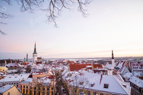 Preview: view of the old town and the town hall on the roofs of houses
