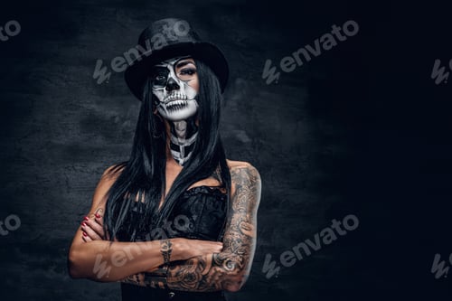 Preview: A girl in stylish top hat with skull make up.