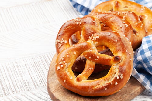Preview: Fresh baked homemade pretzel. Beer snack