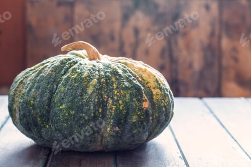 Preview: Pumpkin on wooden table