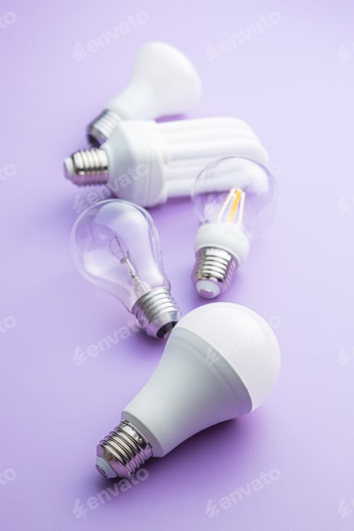 Preview: Energy saving and classic light bulbs.