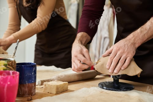 Preview: Creating unique pottery together in a modern studio filled with natural light
