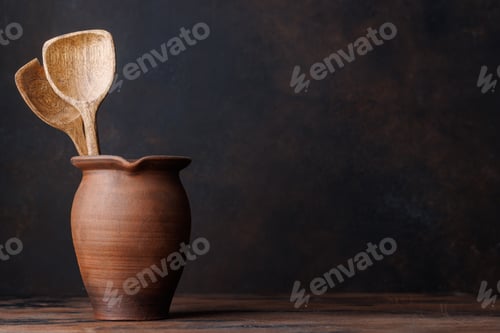 Preview: Culinary essentials: Diverse cooking utensils