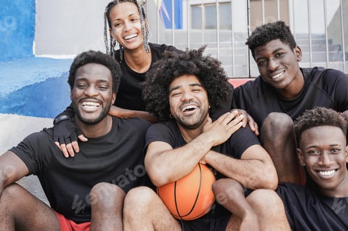 Preview: Happy young multiracial people smiling on camera - Concept of friendship and basket