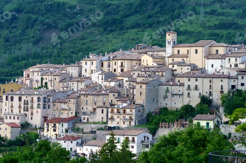 Preview: Barrea, old village in Abruzzi, Italy
