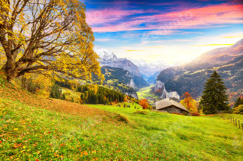 Preview: Fabulous autumn view of picturesque alpine Wengen village and Lauterbrunnen Valley