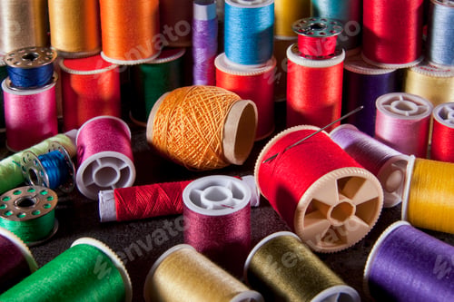 Preview: Arts and Crafts - spools of cotton