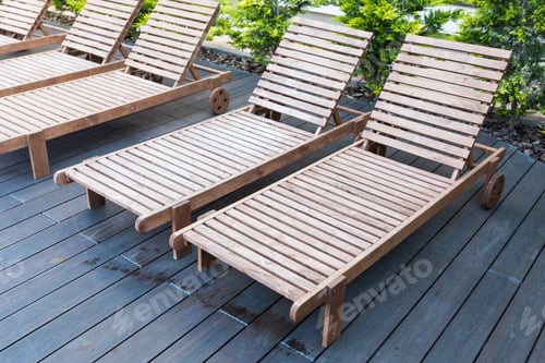 Preview: number of empty sunbeds at the pool early in the morning
