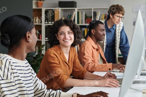 Preview: Collaborating with Colleagues in Modern Office Setting