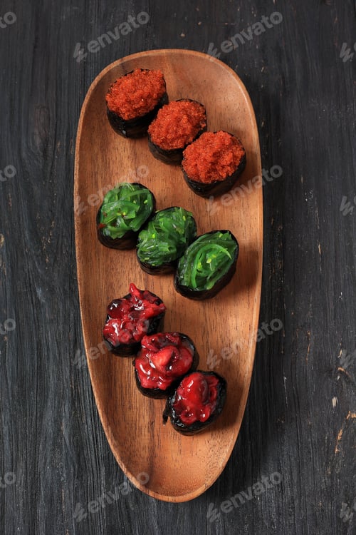 Preview: Top View Gunkan Maki Sushi Set on Wooden Plate