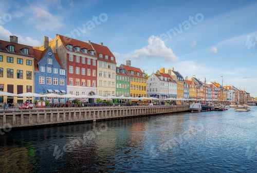 Preview: Famous Nyhavn port and waterfront - colorful postcard view - Copenhagen, Denmark