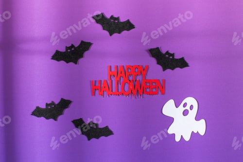 Preview: Halloween background on purple background