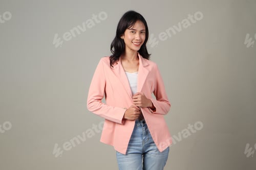 Preview: happy asian business woman wearing formal casual on isolated background