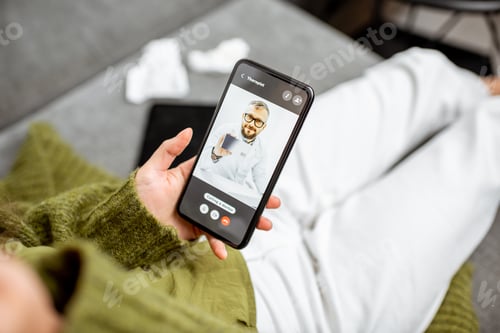 Preview: Woman talking with a doctor. Online medicine concept