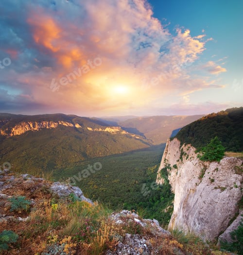 Preview: Mountain landscape nature.