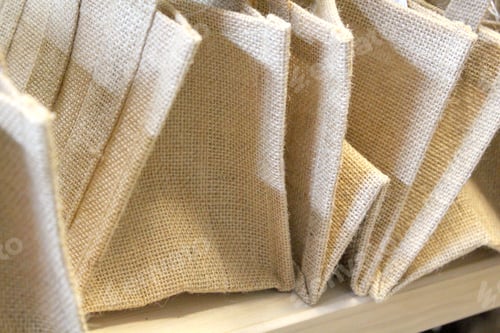 Preview: Reusable environmentally friendly shopping bags made out of jute, hessian or burlap