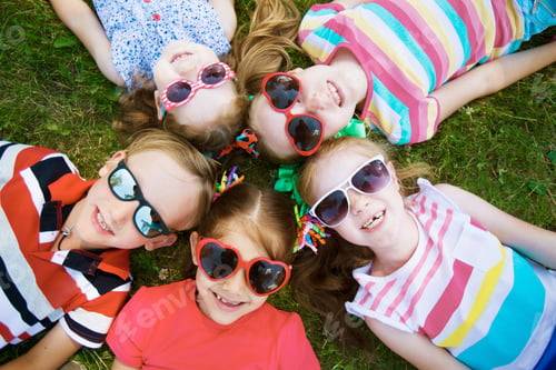 Circle of kids