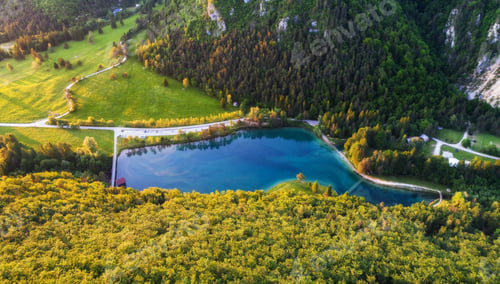 Preview: Aerial view over lake Zavrsnica