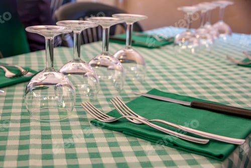 Preview: Table set