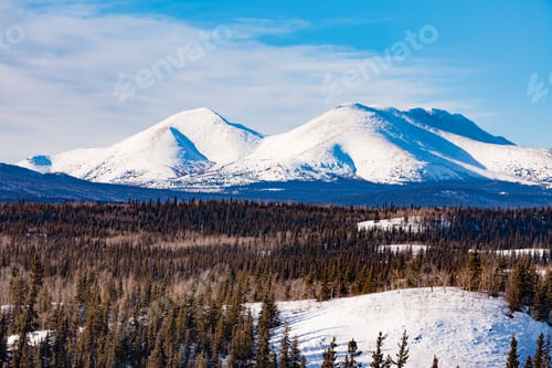 Preview: Snowy winter mountain landscape Yukon YT Canada