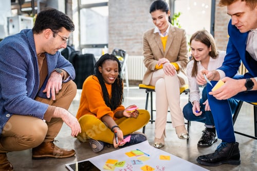 Preview: Business team working in a start-up office