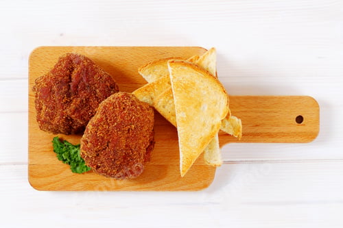 Preview: fried burgers with toasted bread