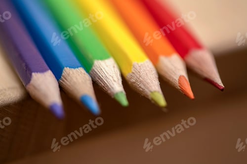 Preview: Colored drawing pencils in a variety of colors