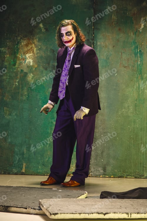 Preview: Bloody Halloween theme: crazy maniak face