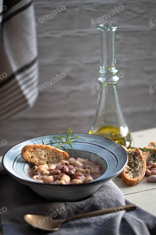 Preview: pasta e fagioli