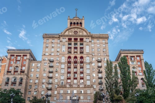 Preview: Stalinist style architecture building at Khreshchatyk Street - Kiev, Ukraine - Kiev, Ukraine