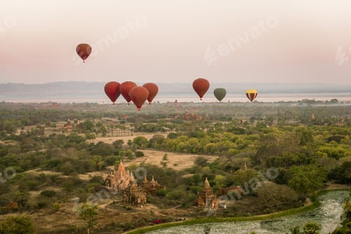 Preview: Temples in Bagan at sunrise, Myanmar