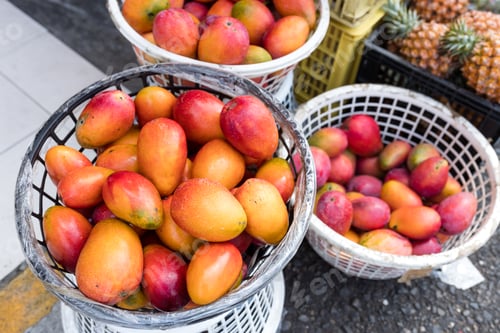 Preview: Store selling mango