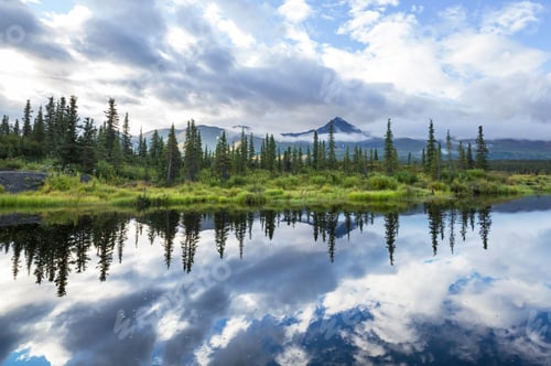 Preview: Lake in Alaska