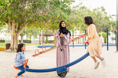 Preview: Happy family in Dubai