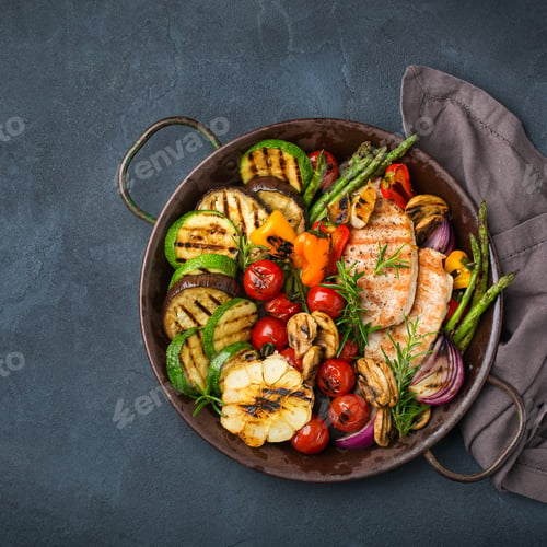 Preview: Seasonal summer grilled vegetables in a pan