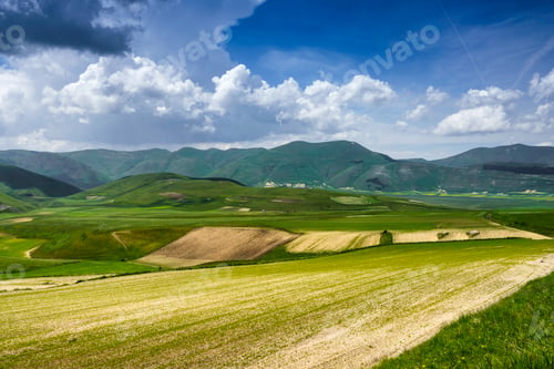 Preview: Piano Grande di Castelluccio, mountain and rural landscape