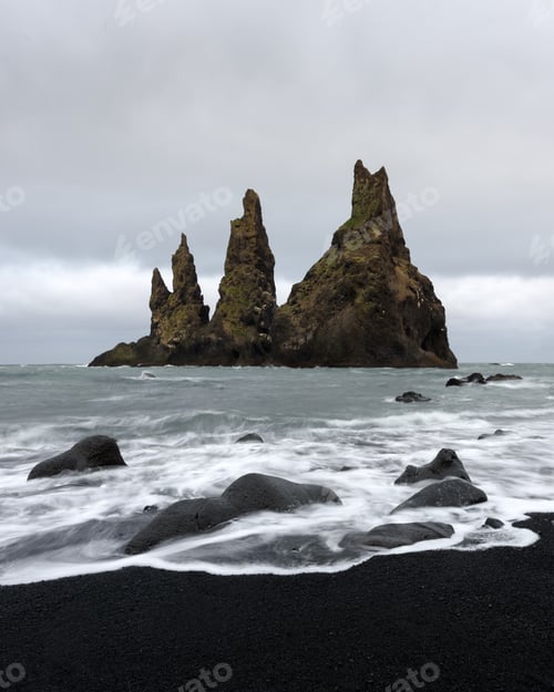 Preview: Basalt rock formations "Troll toes"