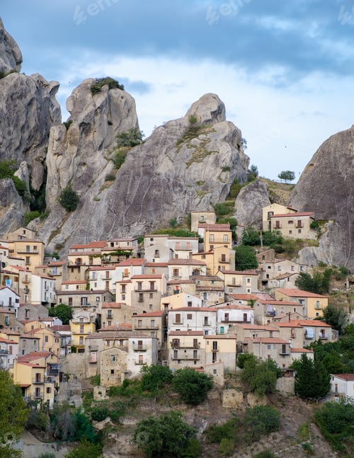 Preview: Discover the enchanting charm of Castelmezzano village nestled in dramatic rocky landscapes