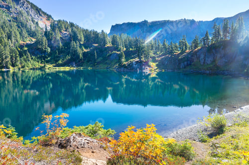 Preview: Mountains lake