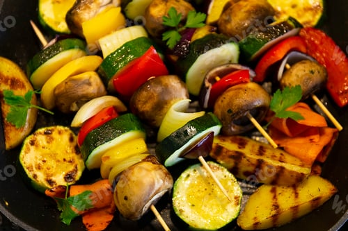 Preview: Vegetable skewers in a skillet