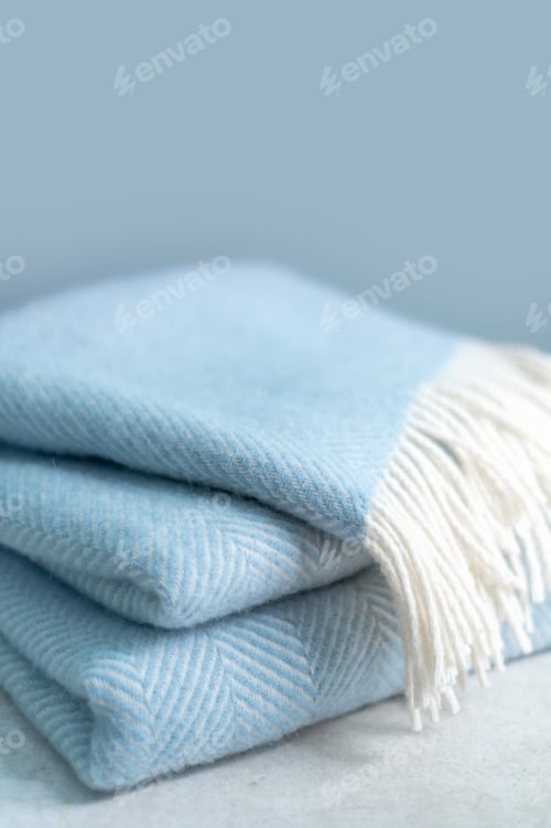 Preview: Woolen checked blanket