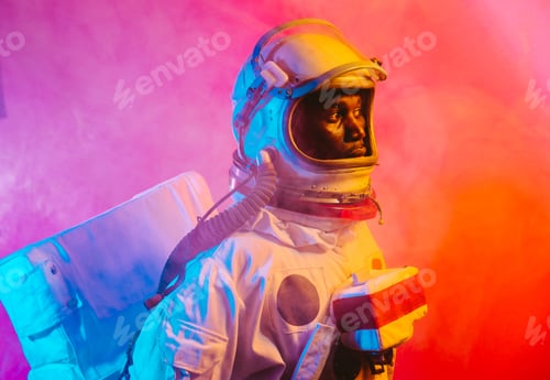 Preview: Cinematic image of an astronaut.