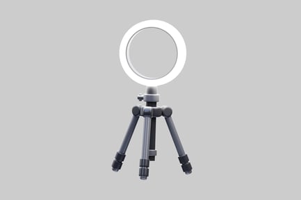 Tripod with illuminated oval mirror