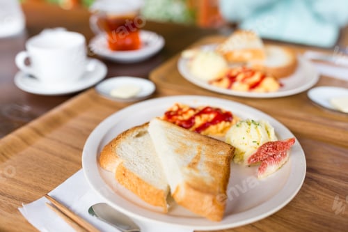Preview: Toast