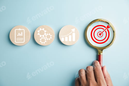 Preview: Target icon under magnifying glass