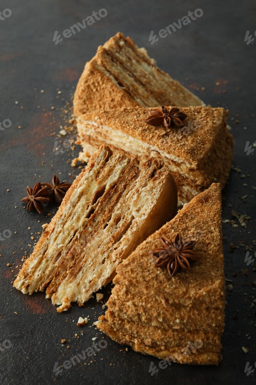 Preview: Concept of tasty dessert with honey cake, close up