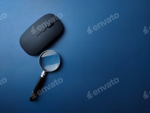 Preview: Top view magnifying glass and wireless mouse