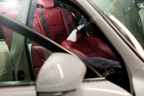 Preview: Targeted seat cleaning using hoover nozzle and extraction method