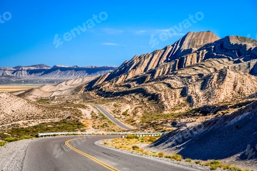 Preview: Road through Argentinian North