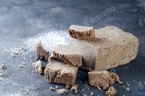 Preview: Slices of Halva